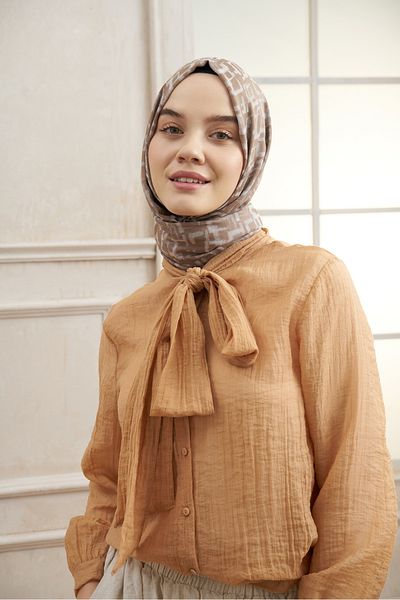 ARMANDA ŞAL SERIA ALİZE CU MODEL PĂTRAT - NEGRU