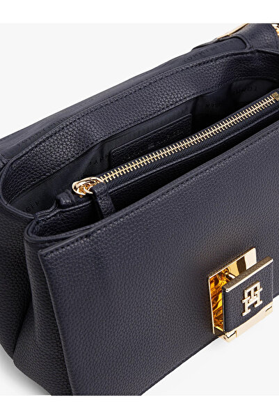 Tommy Hilfiger Dámská plátěná taška přes rameno v tmavě modré barvě s kovovou přezkou a přihrádkou na zip