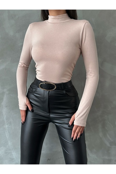 oshebu Γυναικείο κορμάκι σε μπεζ χρώμα με λεπτομέρεια στα δάχτυλα – Μακρυμάνικο | Ελαστικό και μαλακό ύφασμα