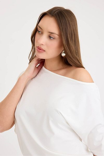 Vitrin Boat Neck Short Sleeve Modal Blouse