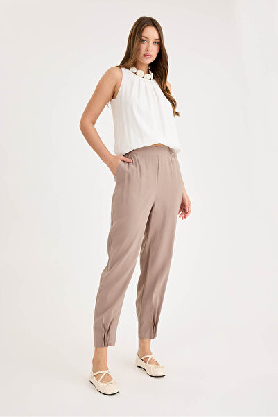 Vitrin Штани з підвернутими штанинами та еластичним поясом