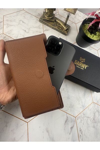 Garniy Tan Wallet with Phone Compartment and Handle, Large Compartment