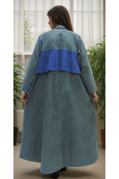 Generic Jacket-style abaya with blue lining in the front