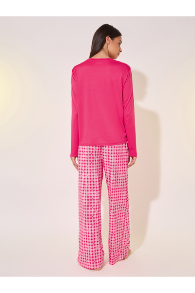 Take Two By Styli Round Neck Long Sleeve T-Shirt and Checked Pyjama Set