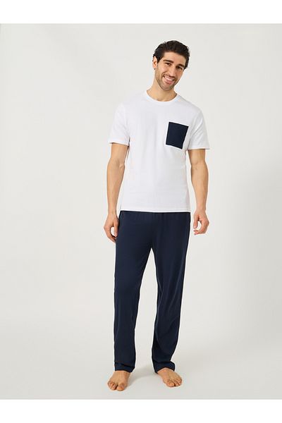 Styli Solid Contrast Pocket Detail T-Shirt and Pyjama Set