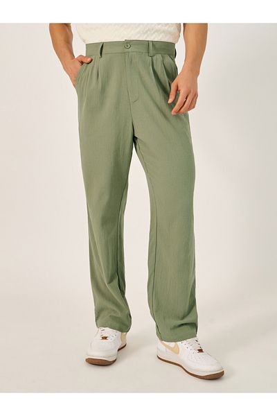 Styli Textured Relaxed Fit Pleated Trousers