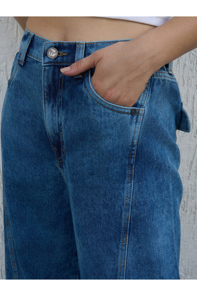 Hubberholme By Styli High Rise Distressed Straight Fit Jeans