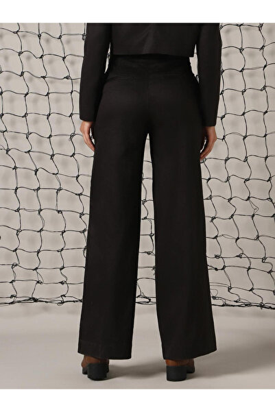 Hubberholme By Styli Solid High Rise Trousers with Belt Loops