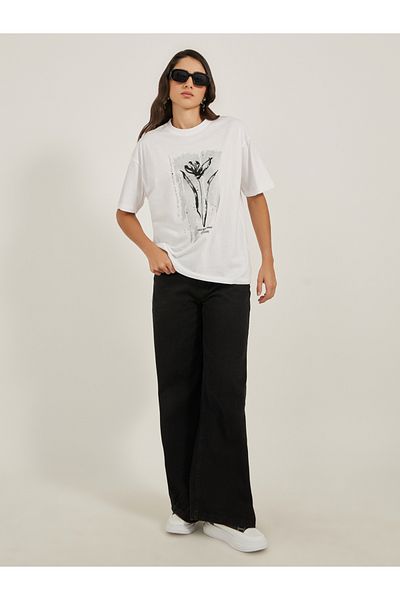 Styli Graphic Print Round Neck Oversized T-Shirt