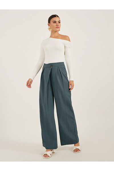 Styli Solid Twill Pleated Wide Leg Pants with Cross Waistband