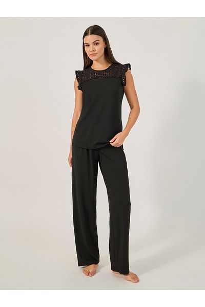 Styli Schiffli Yoke Pompom Trim Detail Top and Pyjama Pants Set