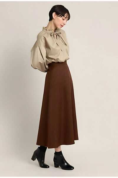 MODA Υφασμάτινη φούστα με χιτζάμπ