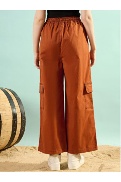 Kassually By Styli Solid Mid Rise Cargo Pants with Button Detail
