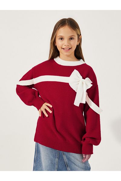 Styli Oversized Contrast Color Knitted Bow Applique Sweater