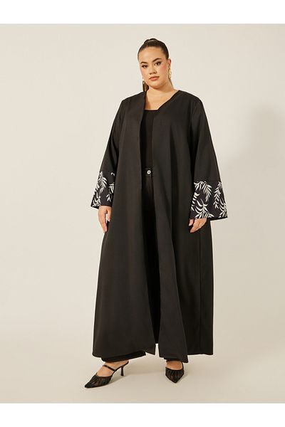 Styli Plus Size A-Line Front Open Abaya with Printed Tonal Detail