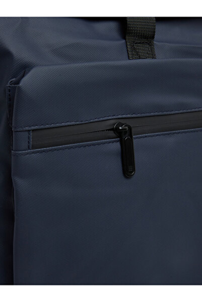 Styli Solid Backpack with Buckle Closure