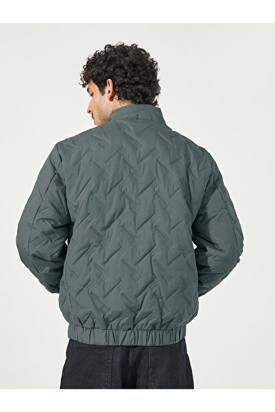 Styli Chevron Quilted Puffer Jacket with Faux Fur Lining and Badge Detail