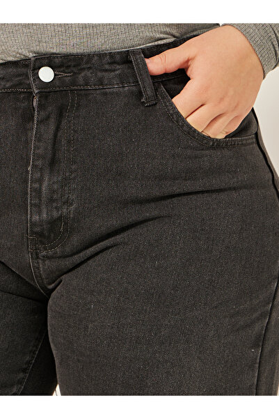 Styli Plus Size High Rise Loose Fit Jeans