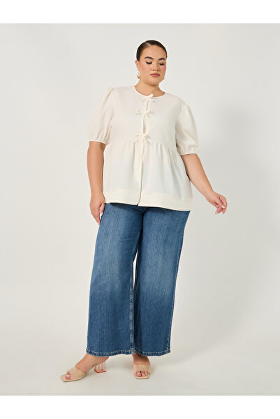 Styli Plus Size Puff Sleeve Ribbon Tie-Up Top