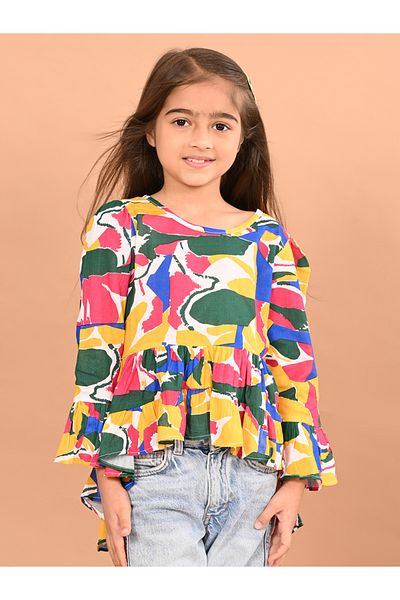 LilPicks By Styli بلوزة ببلوم بطبعة تجريدية
