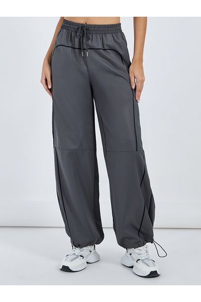 Styli Contrast Piping Detail Toggle Hem Relaxed Fit Pants