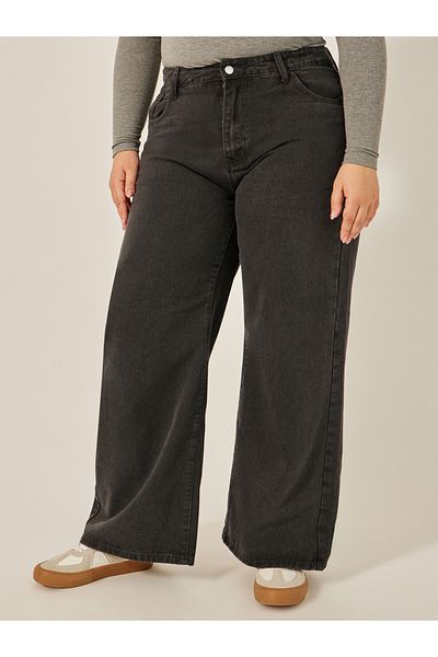 Styli Plus Size High Rise Loose Fit Jeans