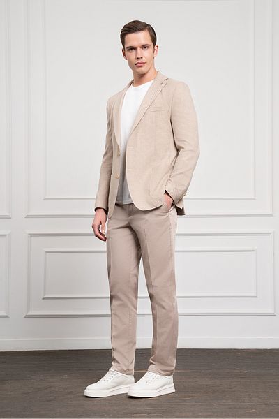 Morven Men's Beige Woven Dynamic Fit Relaxed Cut Bag Pocket Mono Collar Sports Jacket