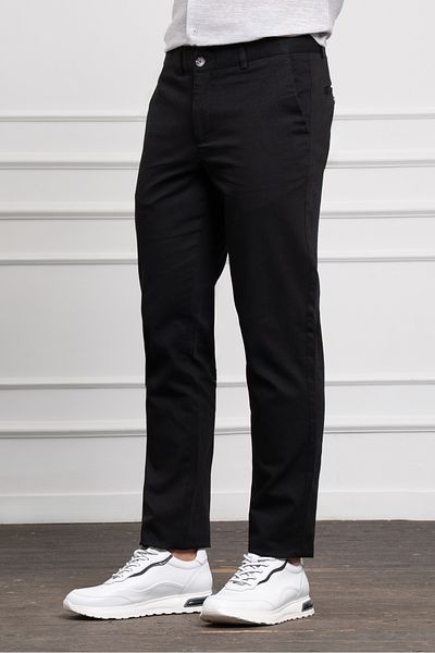 Morven Men's Black Dynamic Fit Relaxed Cut Chino Pants