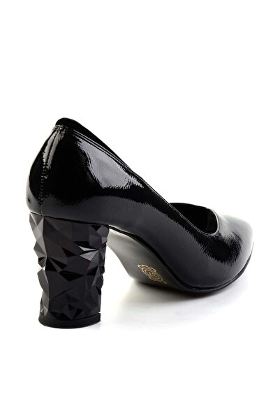 Bambi Siyah Kadın Klasik Topuklu Ayakkabı K01674230008