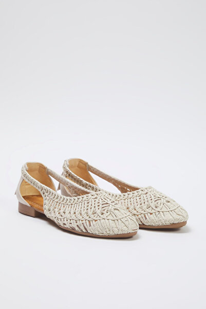 TRENDYOL SHOES Beige gestrickte, gemusterte, mandelförmige Damen-Ballerinas TAKSS25BE00027