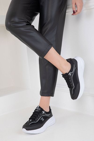 SOHO Black-White Women's Sneaker 20414