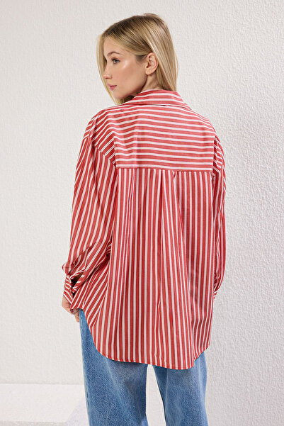 Trendyol Collection Oversize Wide Fit Shirt with Multicolor Stripes Twoss25Go00111