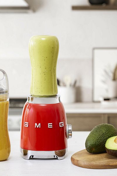 SMEG Retro 50's Style Smoothie Blender - Red Pbf01Rdeu