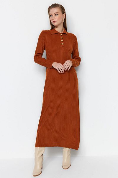 Trendyol Modest Πλεκτό φόρεμα με λαιμόκοψη με λαιμόκοψη με άνετη εφαρμογή με ραβδώσεις TCTAW24EB00025