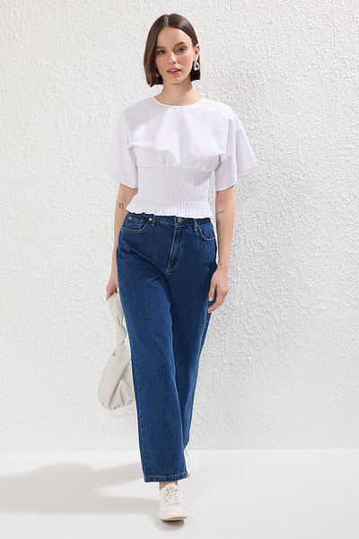 Trendyol Collection Bluză albă țesătă cu mâneci scurte, cu mâneci scurte, TWOSS25BZ00414