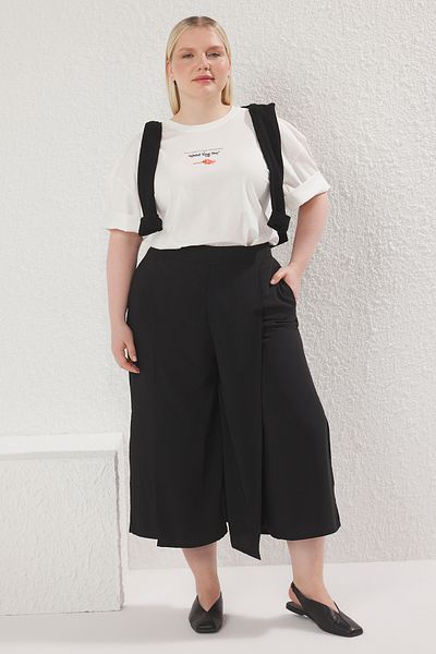 Trendyol Curve Black Bag - Stylish and Convenient