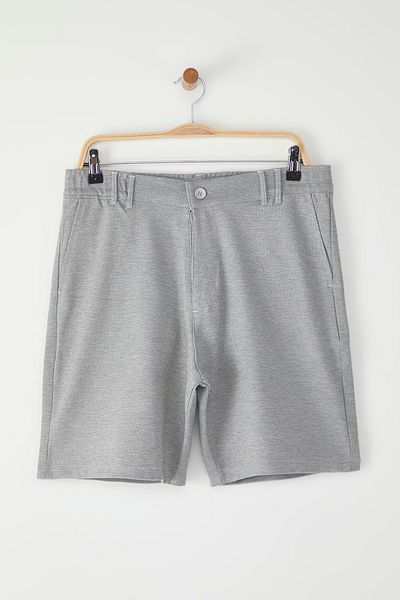 Trendyol Collection TMNSS25SR00008 Μοντέλο γκρι σορτς και βερμούδες