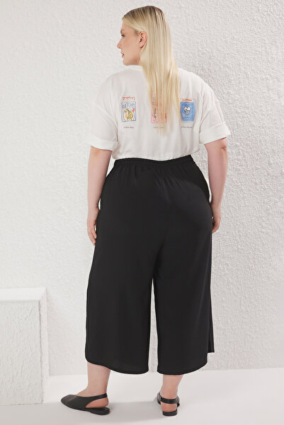 Trendyol Curve Black Bag - Stylish and Convenient