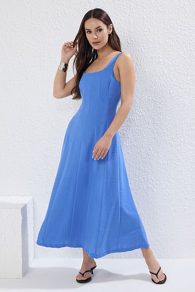 Trendyol Collection Rochie țesătă căptușită cu bretele din spate, albastru bleumarin, cu decolteu pătrat, cu detaliu de cupă TWOSS25EL00133