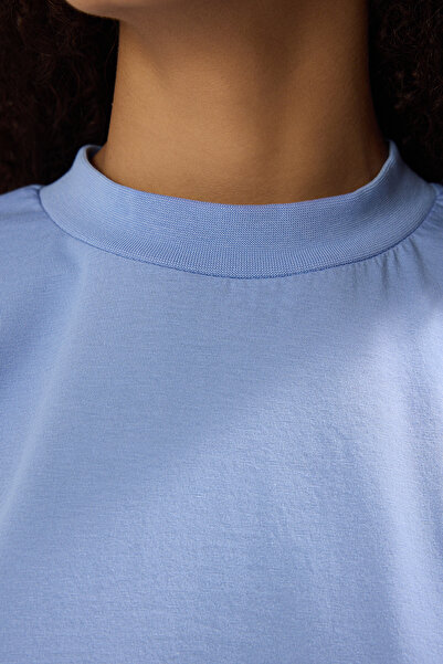 Trendyol Collection Μπλουζάκι γαλάζιο 100% βαμβακερό βασικό γιακά TWOAW20TS0096