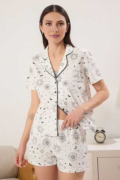 Kolekcia Trendyol Súprava pyžama Ecru Cotton Galaxy so vzorom - THMSS25PT00373