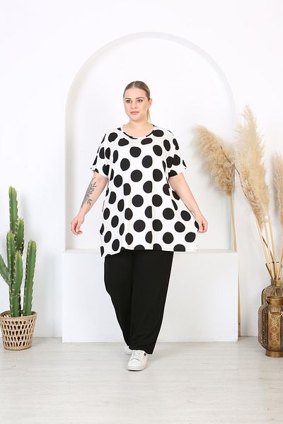 XL Modam Women's Lycra Black Patterned Suit