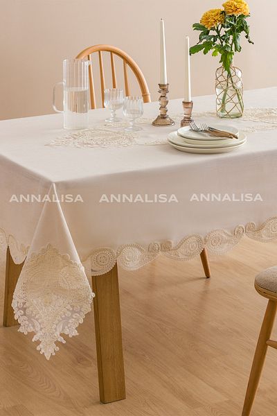 Annalisa Покривка за маса от френска дантела Zambak Linen