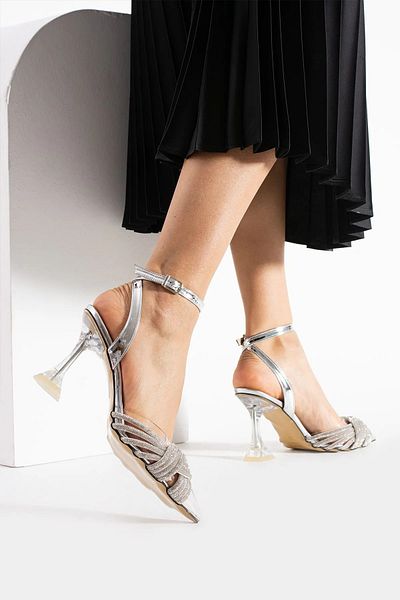 Tulin Shoes Pantofi cu toc de damă cu detaliu din piatră transparentă