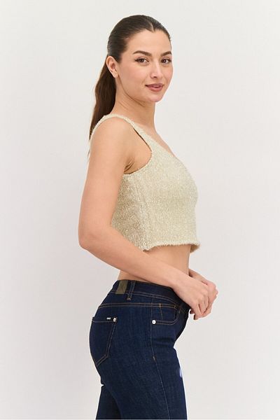 Guess بلوزة نسائية بدون أكمام ذات رقبة دائرية، باللون الذهبي