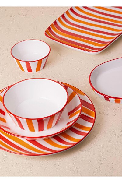 The Mia Joy Service Plate Red 30 cm