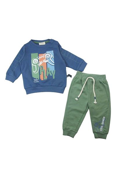 Miniworld Play Men's Team Green Is Displaying Banners for 18-24 Months Clothes