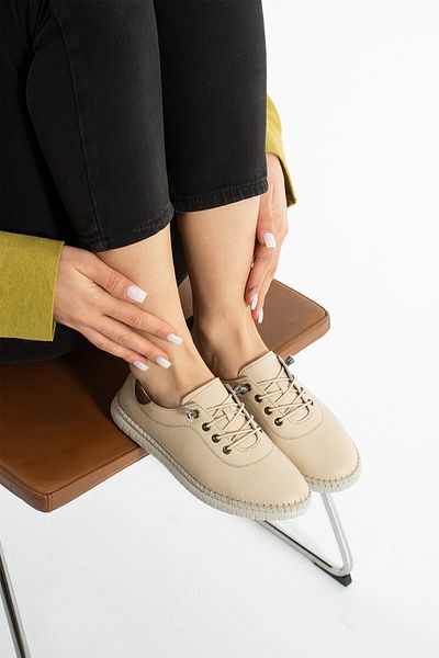 Getcho Pantofi casual Lange din piele naturală bej