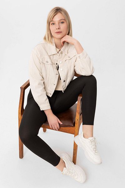 ŞİMAL Jachetă scurtă de damă din denim - Buzunar dublu detaliat, model 245054
