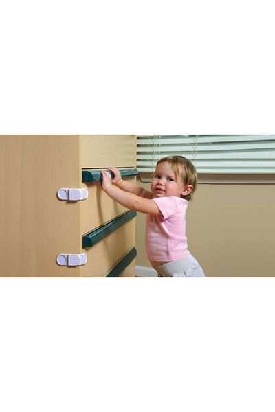 Dreambaby 4-Piece Child Safety Angle Lock